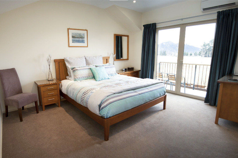 Maple Lodge Luxury Bed & Breakfast Albert Town Eksteriør bilde