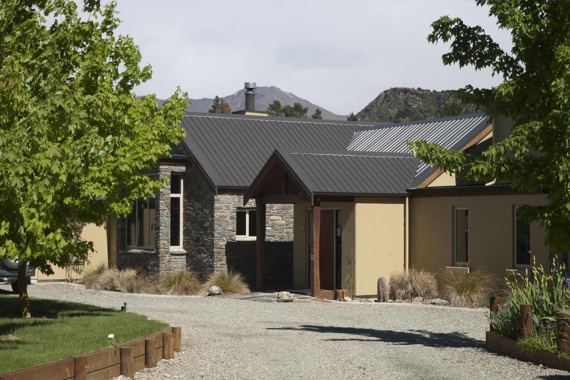 Maple Lodge Luxury Bed & Breakfast Albert Town Eksteriør bilde
