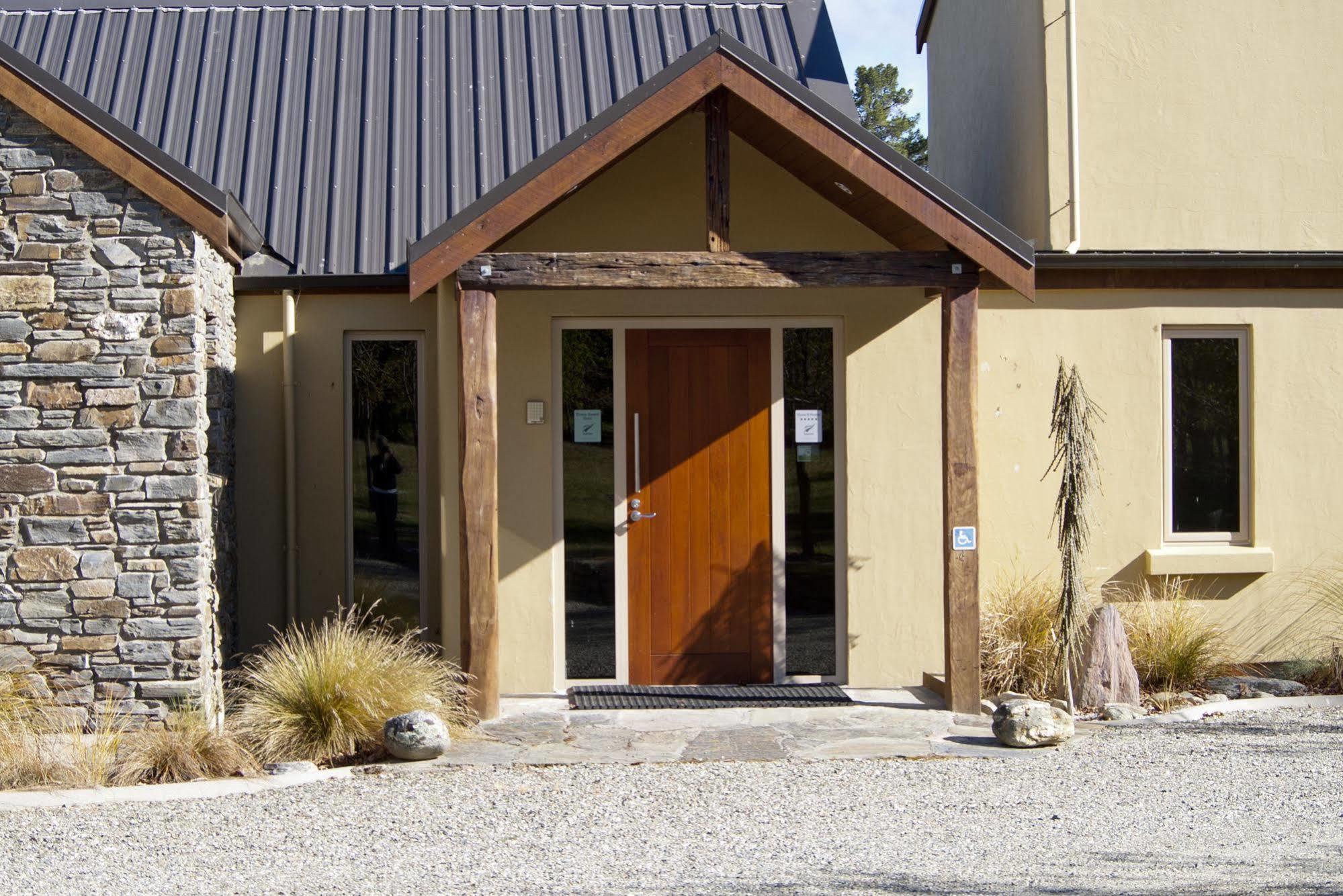 Maple Lodge Luxury Bed & Breakfast Albert Town Eksteriør bilde