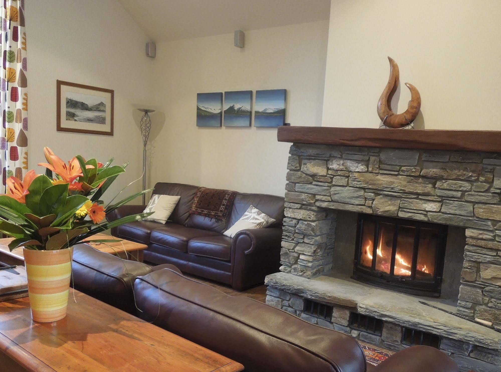 Maple Lodge Luxury Bed & Breakfast Albert Town Eksteriør bilde