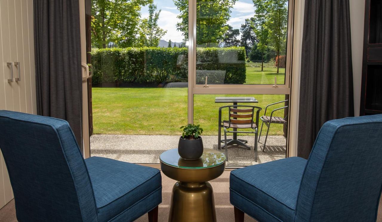 Maple Lodge Luxury Bed & Breakfast Albert Town Eksteriør bilde